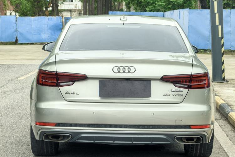 Used Audi A4L 2019 40 TFSI Fashion Edition China VI Emission Standard Exterior 5