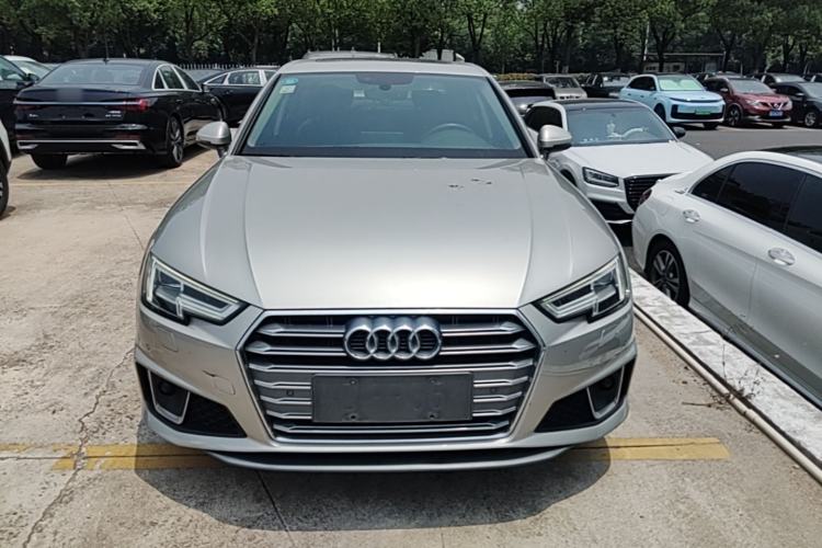 Used Audi A4L 2019 40 TFSI Fashion Edition China VI Emission Standard Front