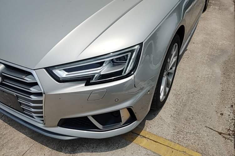 Used Audi A4L 2019 40 TFSI Fashion Edition China VI Emission Standard Left Front Headlight