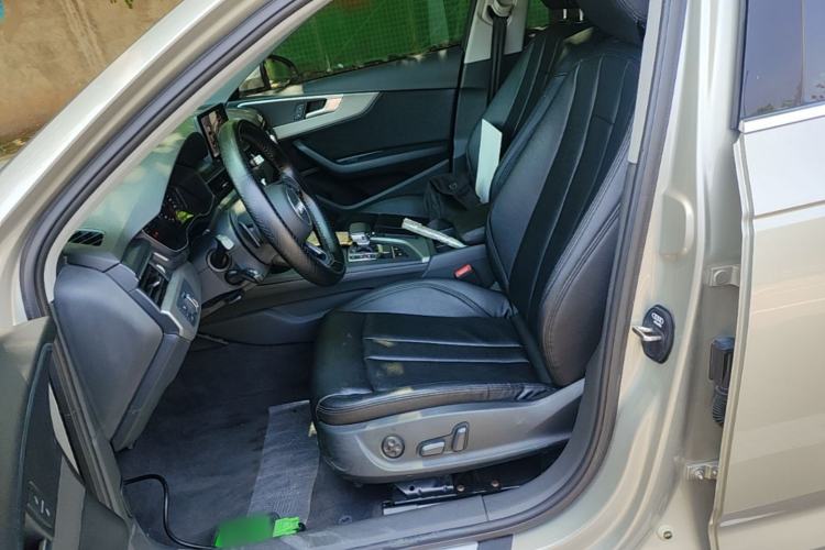 Used Audi A4L 2019 40 TFSI Ambition China VI Left Front Seat