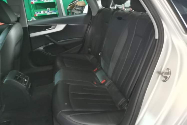 Used Audi A4L 2019 40 TFSI Fashion Version China V Left Rear Seat