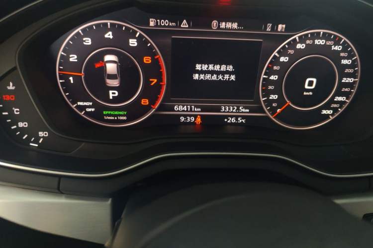 Used Audi A4L 2019 40 TFSI Fashion Edition China VI Emission Standard Odometer Close Up