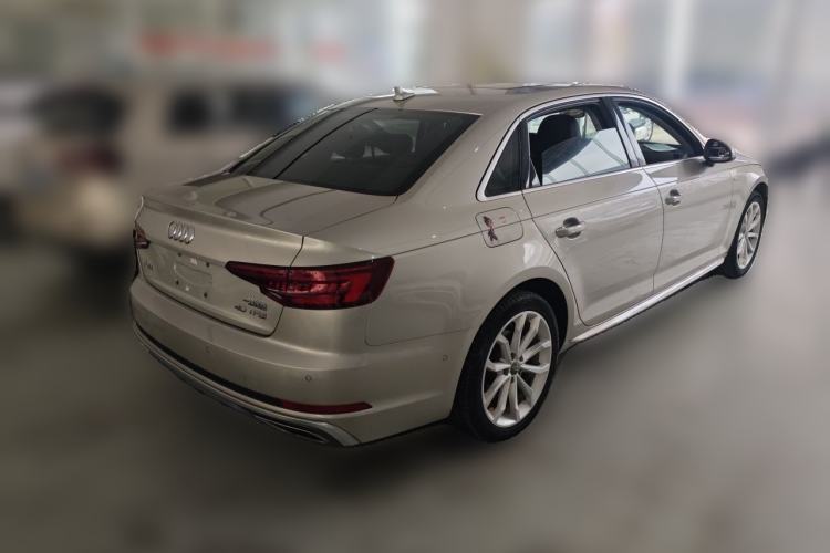 Used Audi A4L 2019 40 TFSI Fashion Edition China VI Emission Standard Rear Right 45 Deg