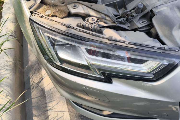 Used Audi A4L 2019 40 TFSI Fashion Edition China VI Emission Standard Right Front Headlight