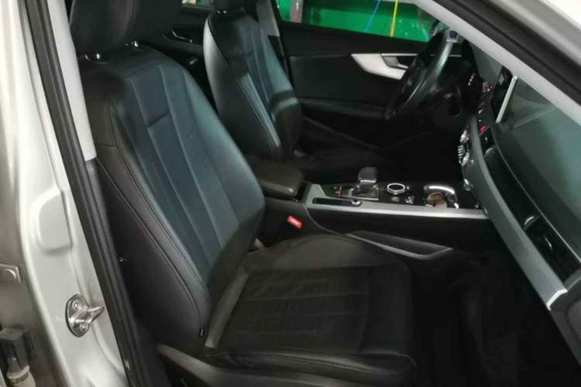 Used Audi A4L 2019 40 TFSI Fashion Version China V Right Front Seat