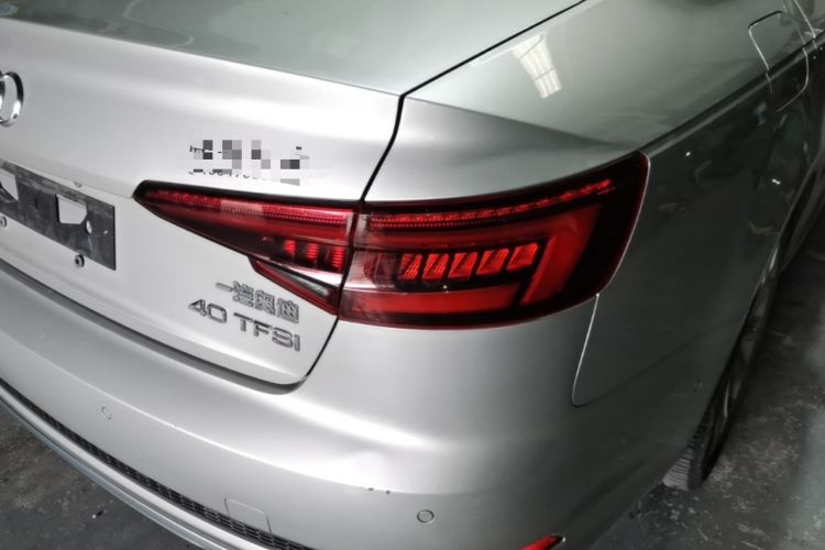 Used Audi A4L 2019 40 TFSI Fashion Version China V Right Rear Taillight
