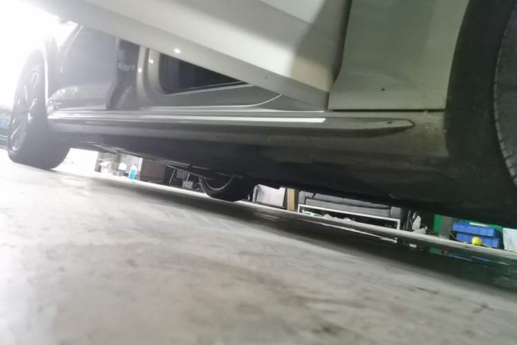 Used Audi A4L 2019 40 TFSI Fashion Version China V Right Side Sill