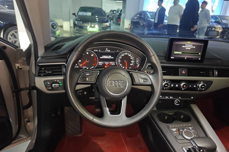 Used Audi A4L 2019 40 TFSI Ambition China VI Steering Wheel