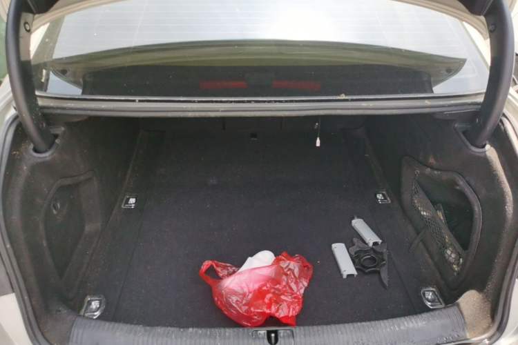 Used Audi A4L 2019 40 TFSI Ambition China VI Trunk