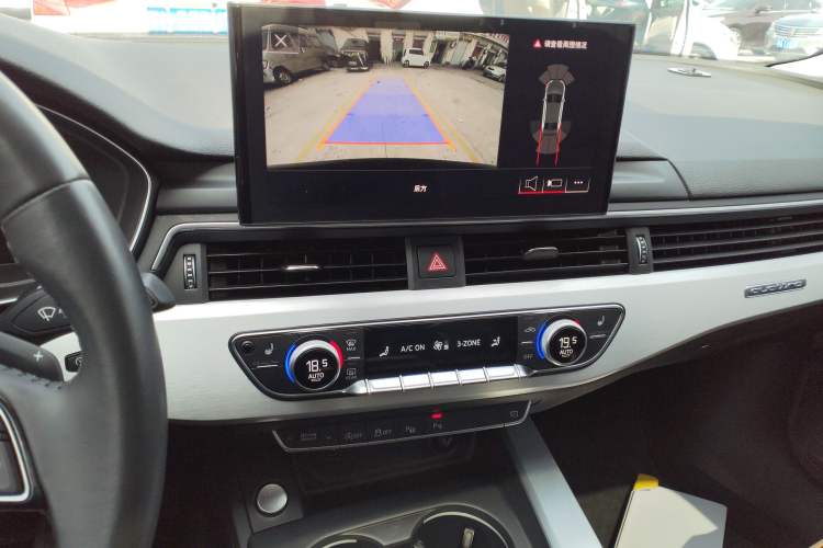 Used Audi A4L 2020 40 TFSI quattro Luxury Dynamic Model Audio And AC Panel