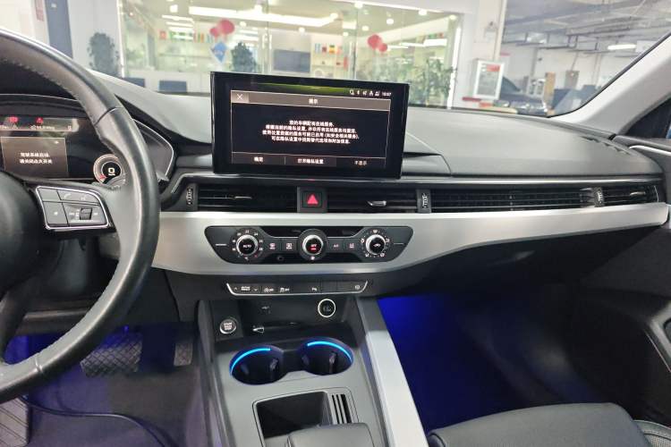 Used Audi A4L 2020 40 TFSI Fashion Dynamic Model Audio And AC Panel