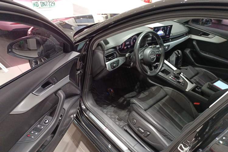 Used Audi A4L 2020 40 TFSI Luxury Dynamic Model Driver Seat