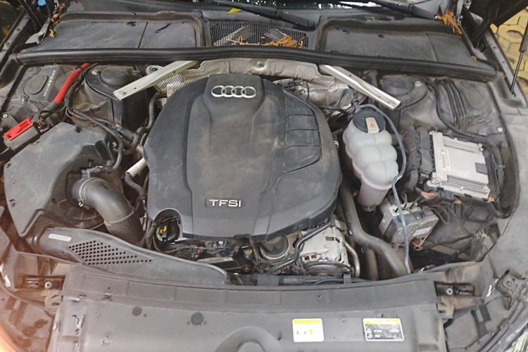 Used Audi A4L 2020 40 TFSI Fashion Dynamic Model Engine Bay