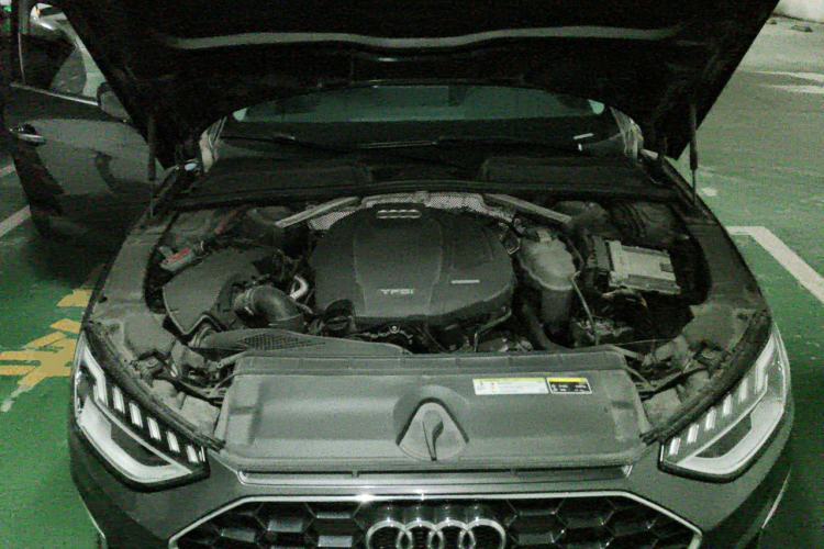 Used Audi A4L 2020 40 TFSI Fashion Dynamic Model Engine Bay