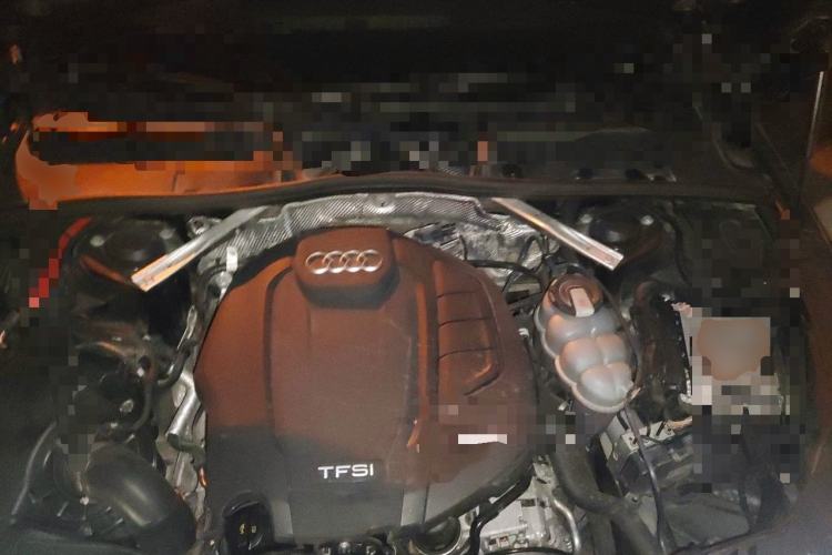 Used Audi A4L 2020 40 TFSI Fashionable and Elegant Model Engine Bay