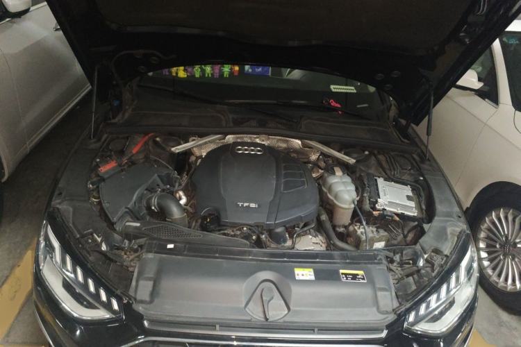 Used Audi A4L 2020 40 TFSI Fashion Dynamic Model Engine Bay