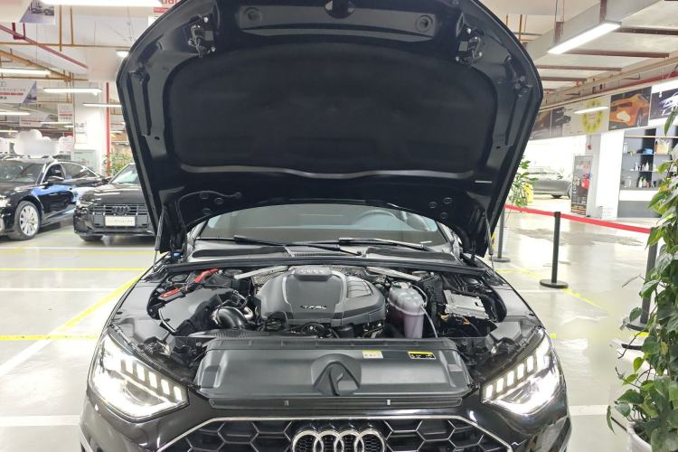 Used Audi A4L 2020 40 TFSI Fashion Dynamic Model Engine Bay