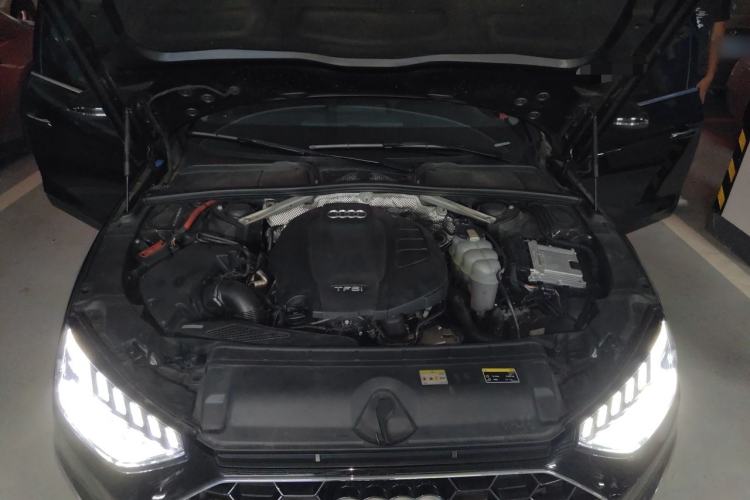 Used Audi A4L 2020 40 TFSI Fashion Dynamic Model Engine Bay