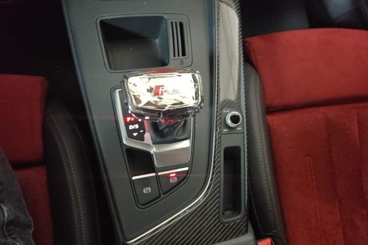 Used Audi A4L 2020 45 TFSI quattro Prestige Dynamic Edition Gear Lever