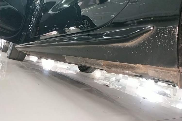 Used Audi A4L 2020 40 TFSI Fashion Dynamic Model Left Side Sill