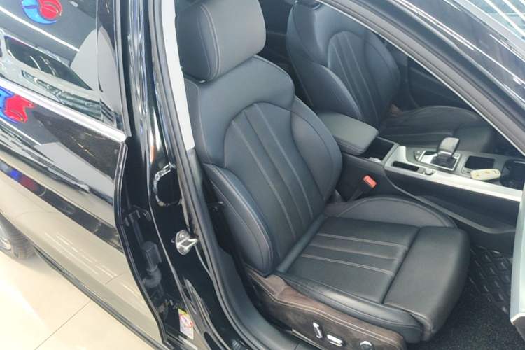 Used Audi A4L 2020 40 TFSI Fashion Dynamic Model Right Front Seat