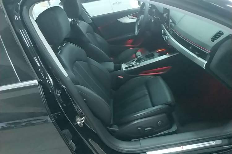 Used Audi A4L 2020 40 TFSI Fashion Dynamic Model Right Front Seat