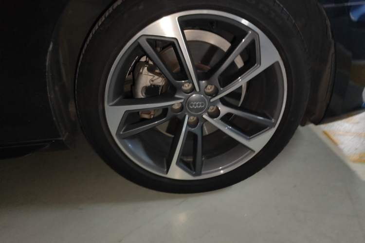 Used Audi A4L 2020 40 TFSI Fashion Dynamic Model Right Front Wheel Hub