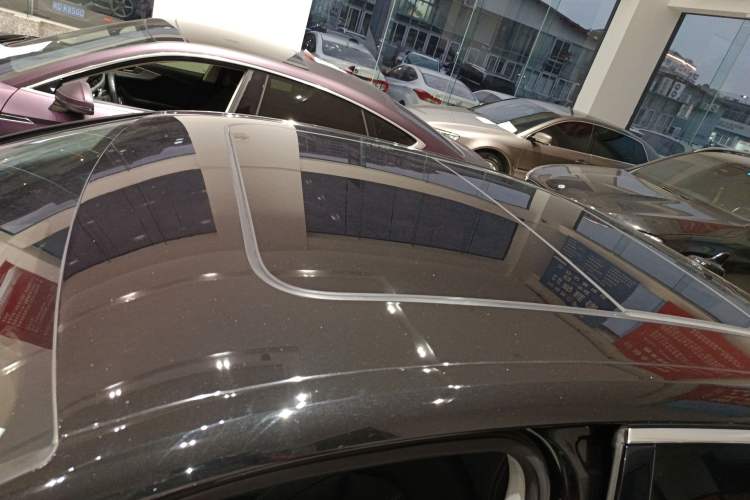 Used Audi A4L 2020 40 TFSI Luxury Dynamic Model Roof