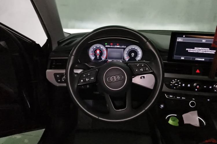 Used Audi A4L 2020 40 TFSI Fashion Dynamic Model Steering Wheel