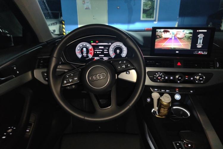 Used Audi A4L 2020 40 TFSI Fashion Dynamic Model Steering Wheel