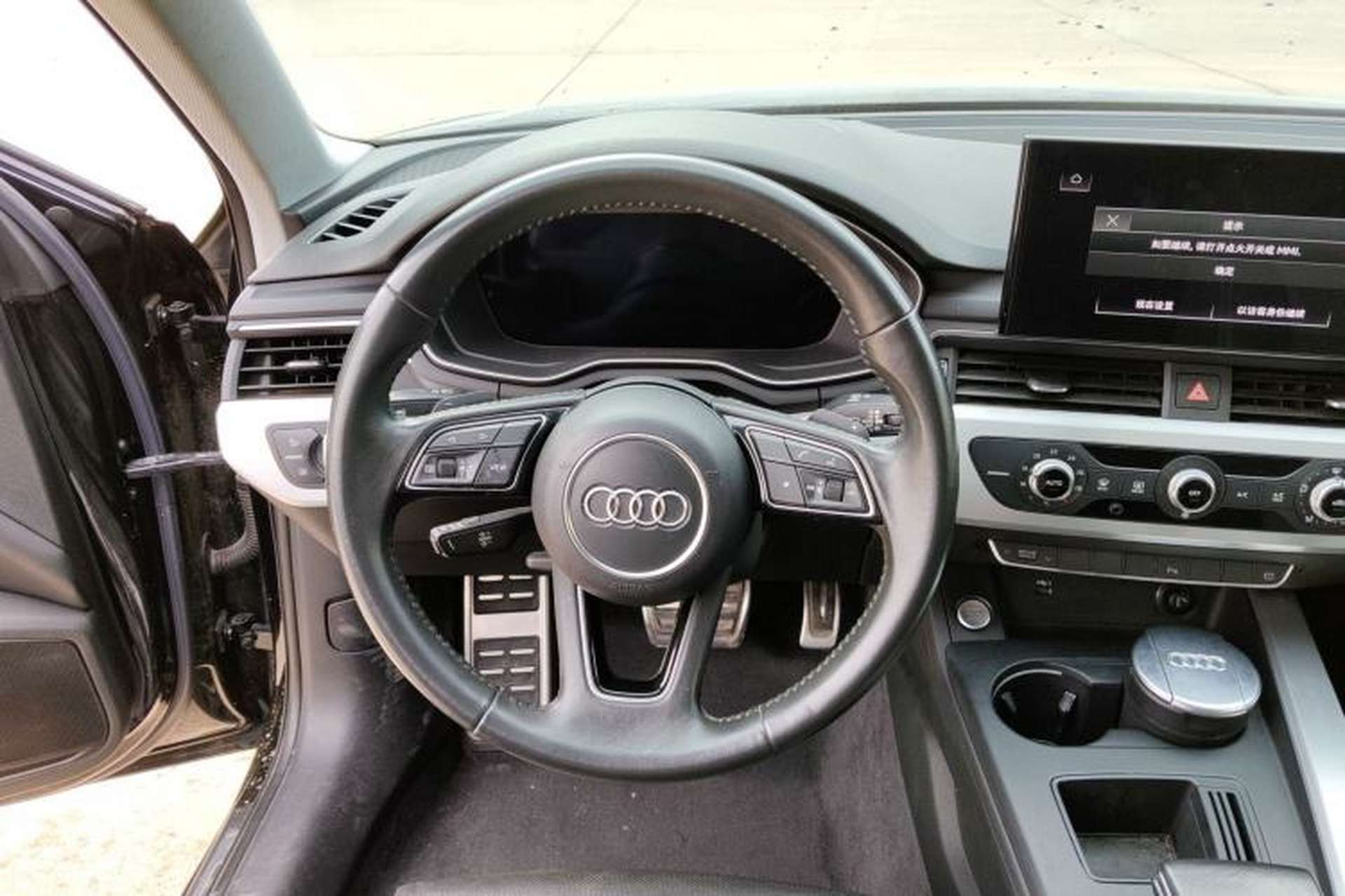 Used Audi A4L 2020 40 TFSI Fashion Dynamic Model Steering Wheel