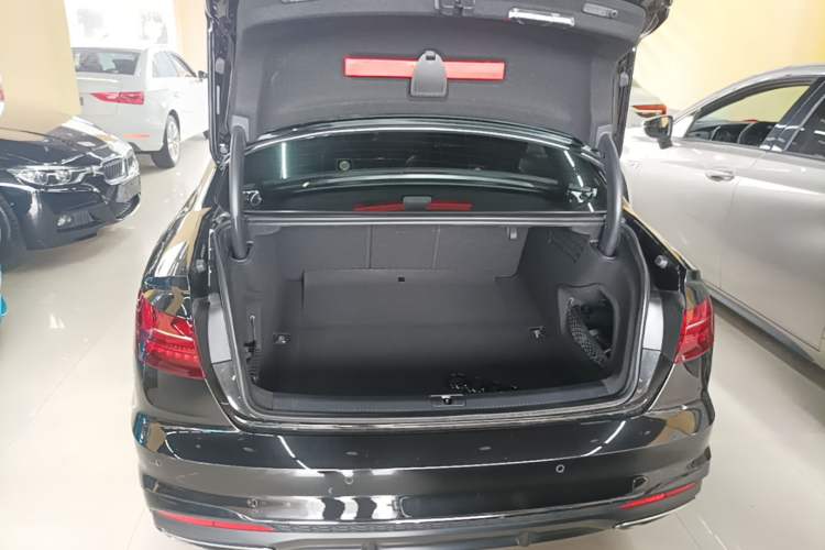 Used Audi A4L 2020 45 TFSI quattro Prestige Dynamic Edition Trunk