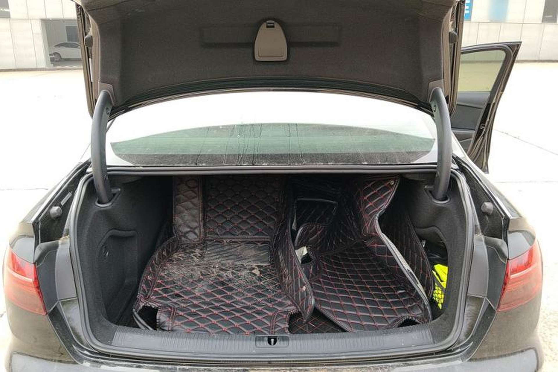 Used Audi A4L 2020 40 TFSI Fashion Dynamic Model Trunk