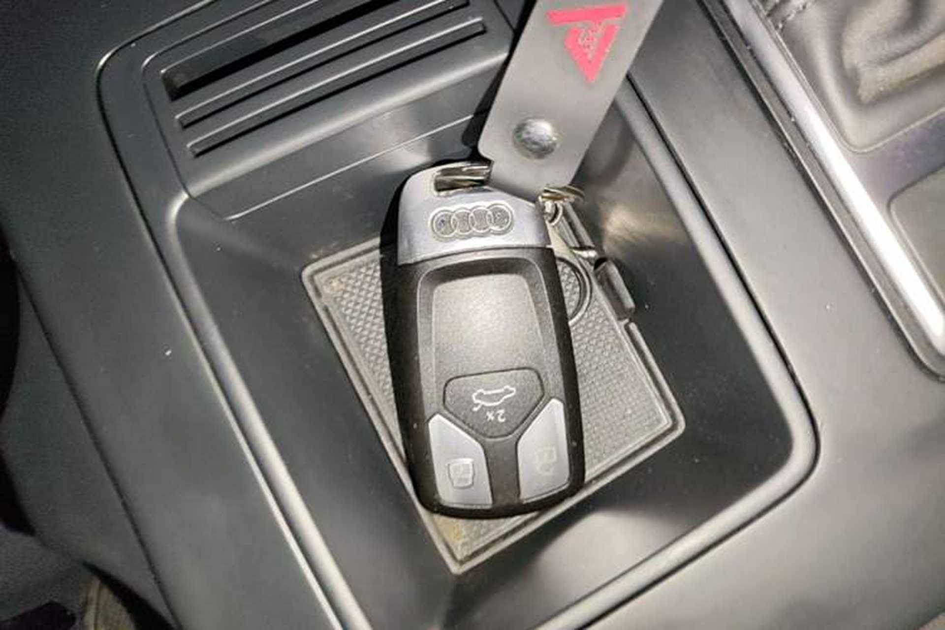 Used Audi A4L 2020 40 TFSI Luxury Dynamic Model Vehicle Key