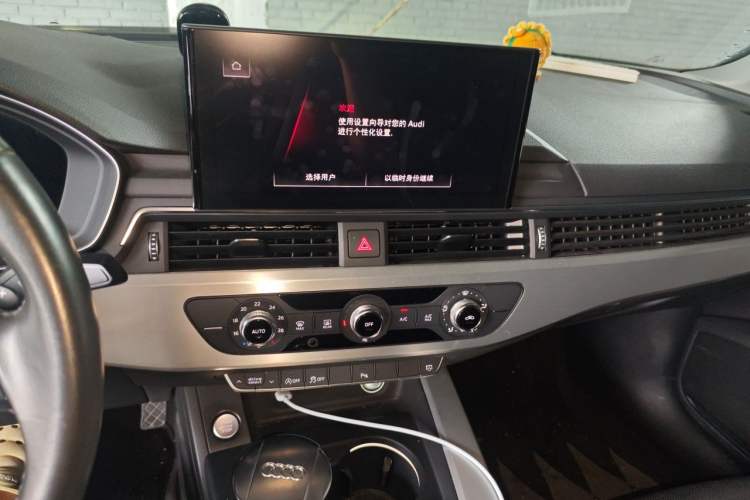 Used Audi A4L 2020 40 TFSI Fashion Dynamic Model Audio And AC Panel