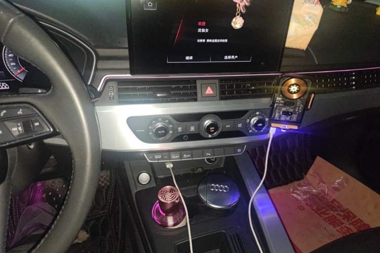 Used Audi A4L 2020 40 TFSI Fashion Dynamic Model Audio And AC Panel