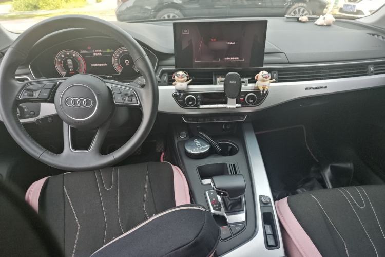 Used Audi A4L 2020 40 TFSI quattro Luxury Dynamic Model Center Console