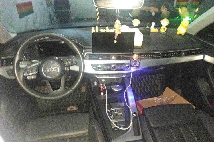 Used Audi A4L 2020 40 TFSI Fashion Dynamic Model Center Console