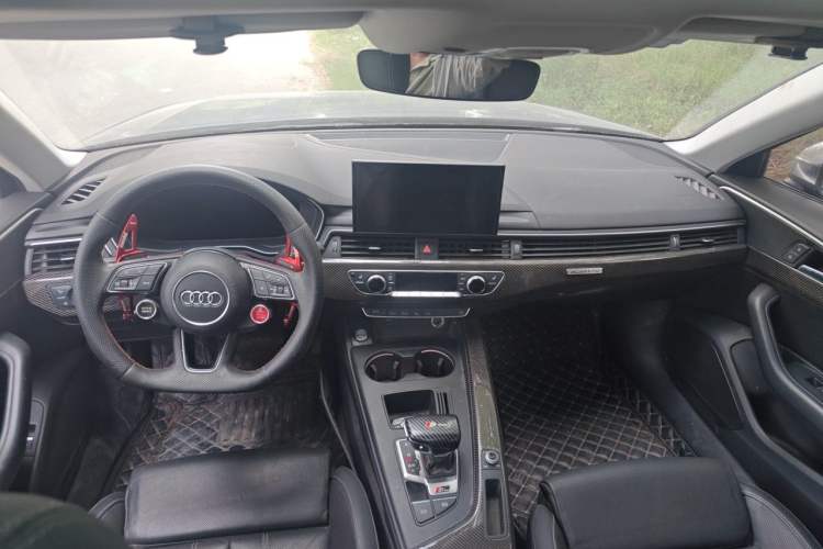 Used Audi A4L 2020 40 TFSI Fashion Dynamic Model Center Console