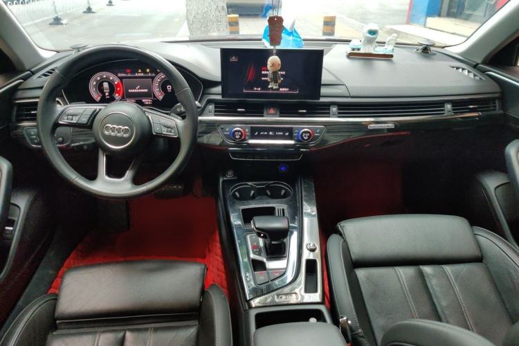 Used Audi A4L 2020 40 TFSI Luxury Dynamic Model Center Console