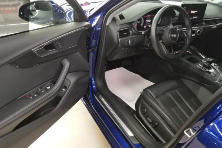 Used Audi A4L 2020 40 TFSI Luxury Prestige Edition Driver Seat