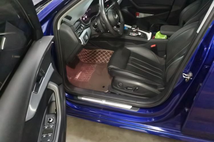 Used Audi A4L 2020 40 TFSI Luxury Dynamic Model Driver Seat
