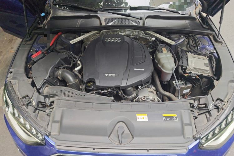 Used Audi A4L 2020 40 TFSI Luxury Dynamic Model Engine Bay