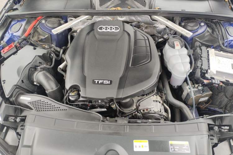 Used Audi A4L 2020 40 TFSI Luxury Dynamic Model Engine Bay