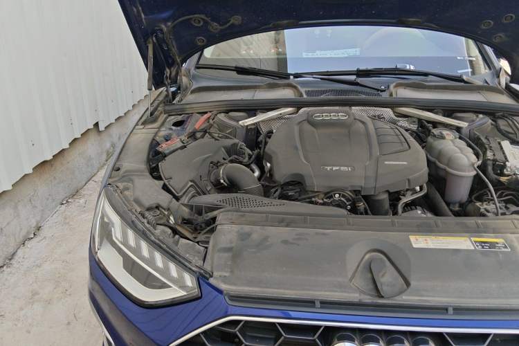 Used Audi A4L 2020 40 TFSI Luxury Dynamic Model Engine Bay Right