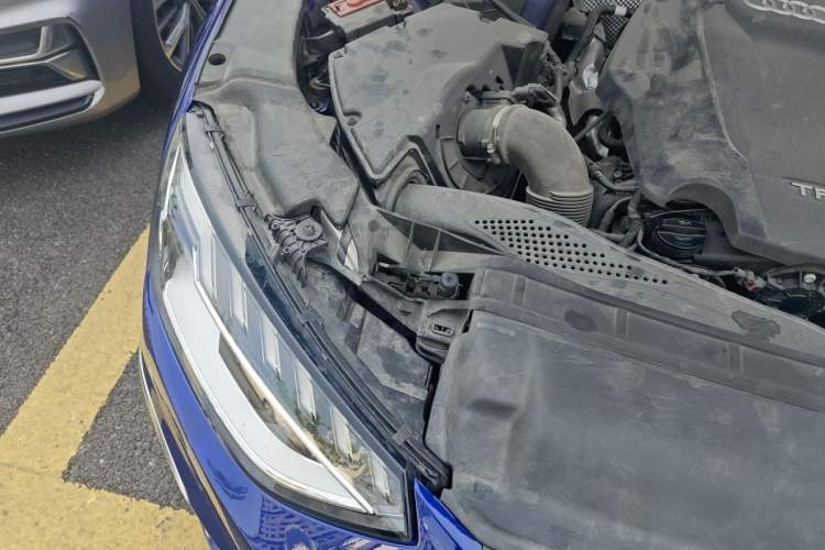 Used Audi A4L 2020 40 TFSI quattro Luxury Dynamic Model Engine Bay Right