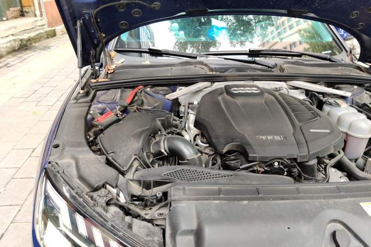 Used Audi A4L 2020 40 TFSI Luxury Dynamic Model Engine Bay Right