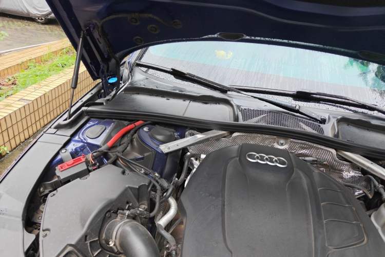 Used Audi A4L 2020 40 TFSI Fashion Dynamic Model Engine Bay Right