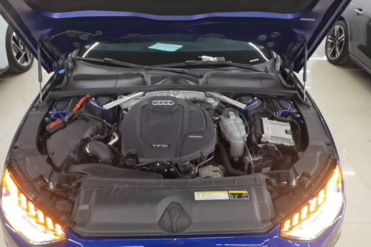 Used Audi A4L 2020 40 TFSI Luxury Prestige Edition Engine Bay