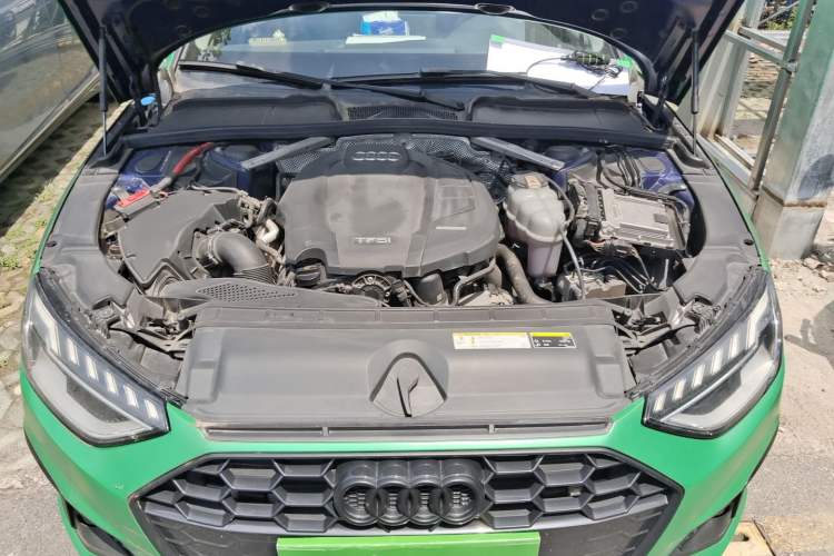 Used Audi A4L 2020 40 TFSI Luxury Dynamic Model Engine Bay